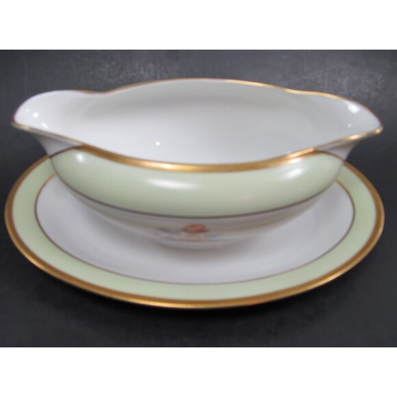 Tirschenreuth The Wilton  Gravy Boat with Attached Underplate   Pristine Cond - Picture 2 of 7